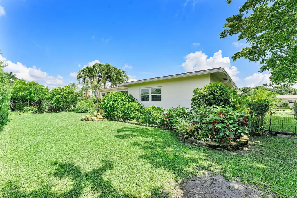 6396 Whispering Wind Way Delray Beach FL 33484