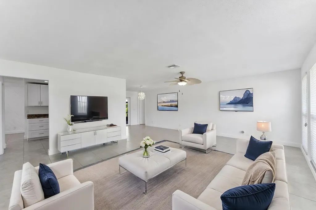 6396 Whispering Wind Way Delray Beach FL 33484