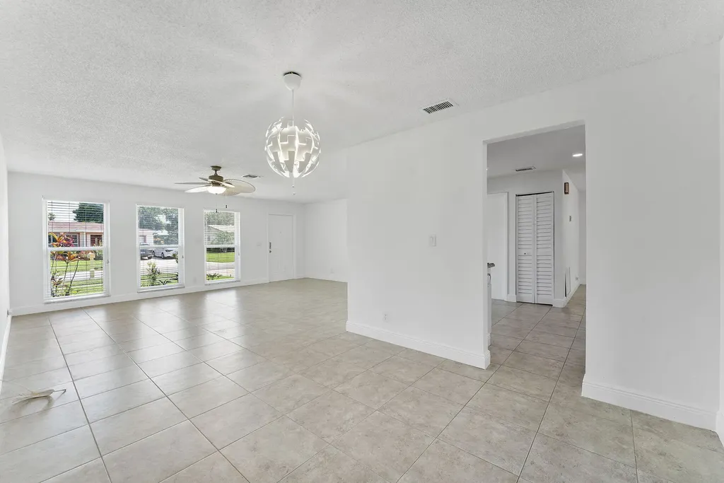 6396 Whispering Wind Way Delray Beach FL 33484