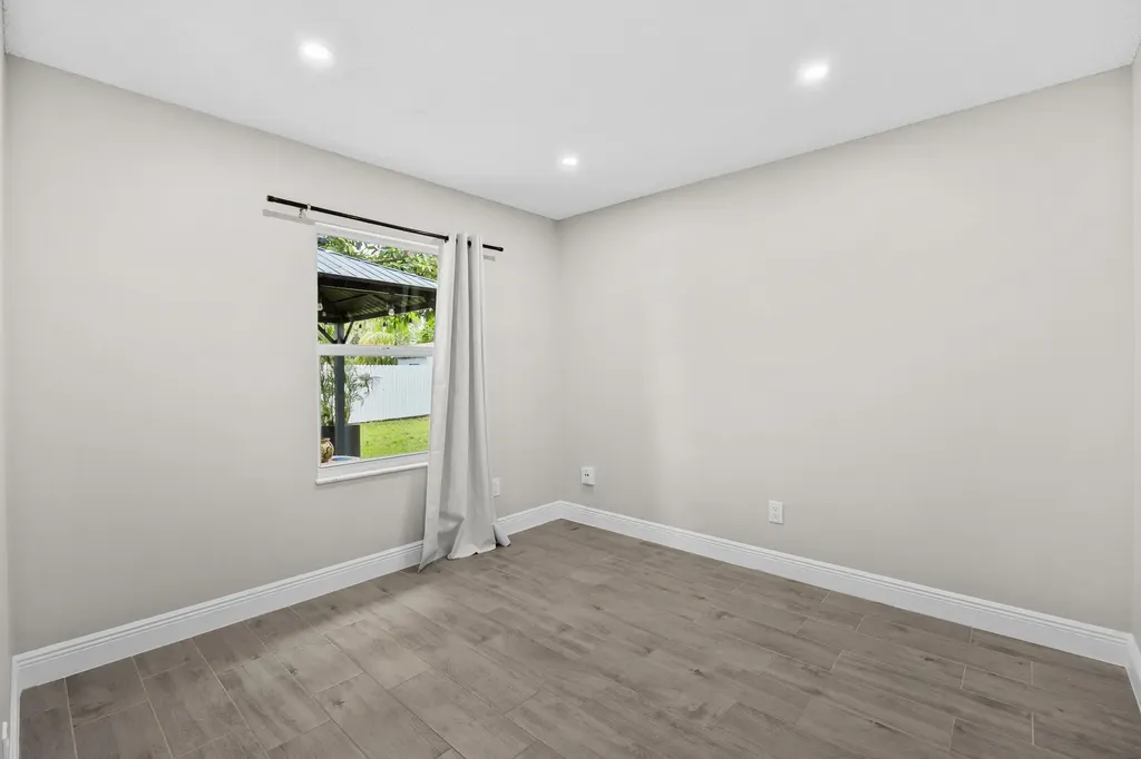 265 SW Dalton Circle Port St Lucie FL 34953
