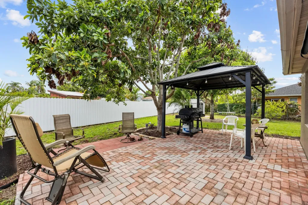 265 SW Dalton Circle Port St Lucie FL 34953