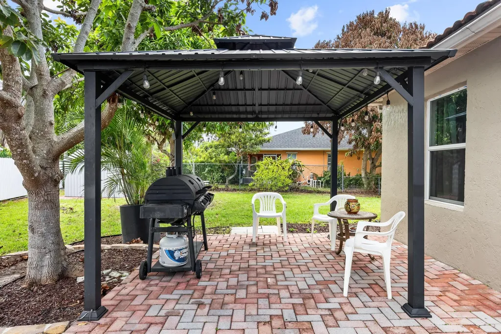 265 SW Dalton Circle Port St Lucie FL 34953
