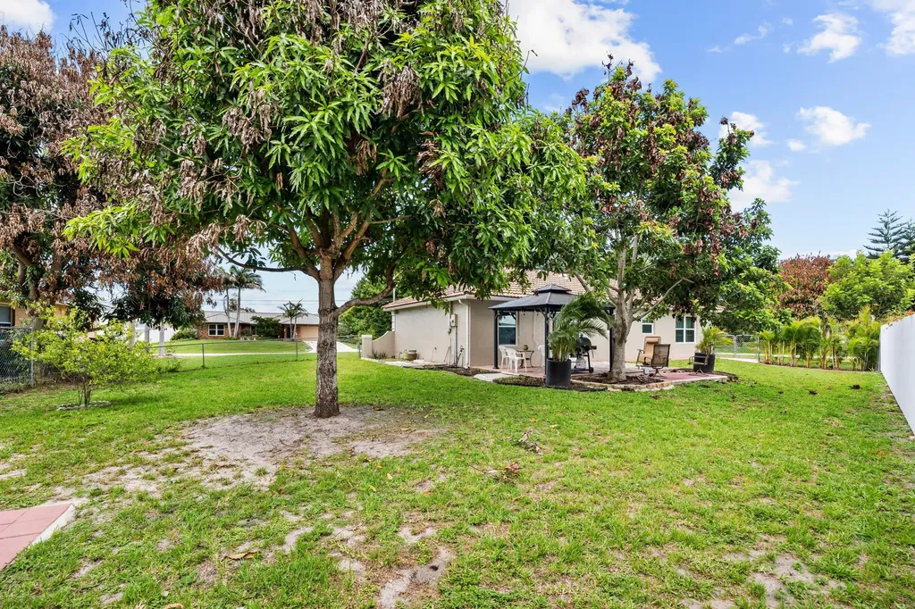 265 SW Dalton Circle Port St Lucie FL 34953