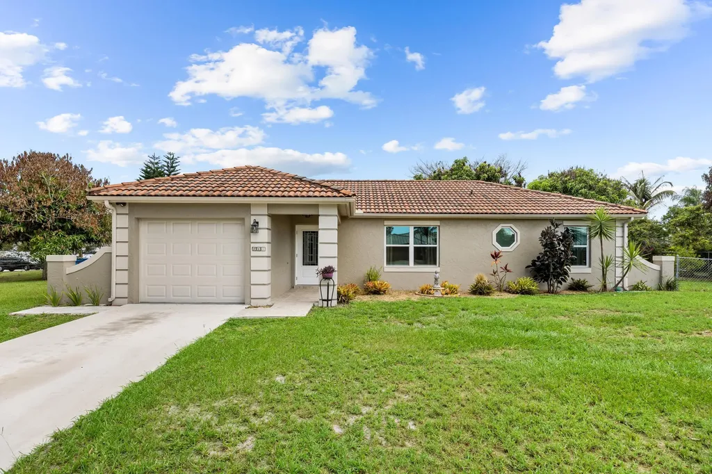 265 SW Dalton Circle Port St Lucie FL 34953