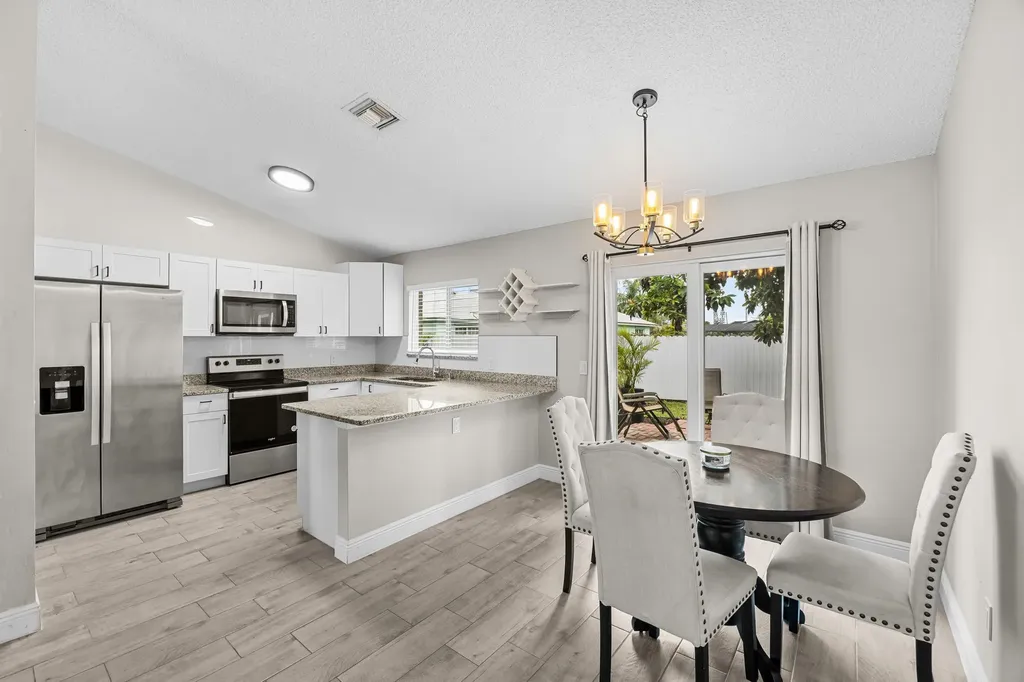 265 SW Dalton Circle Port St Lucie FL 34953