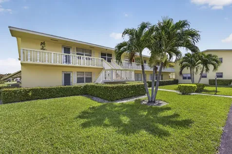 111 Sheffield E West Palm Beach FL 33417