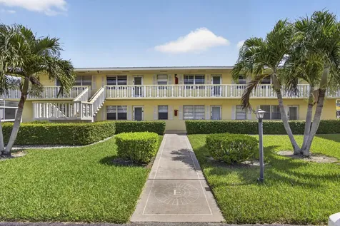 111 Sheffield E West Palm Beach FL 33417