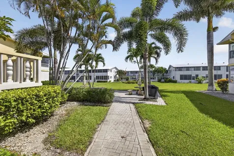 111 Sheffield E West Palm Beach FL 33417
