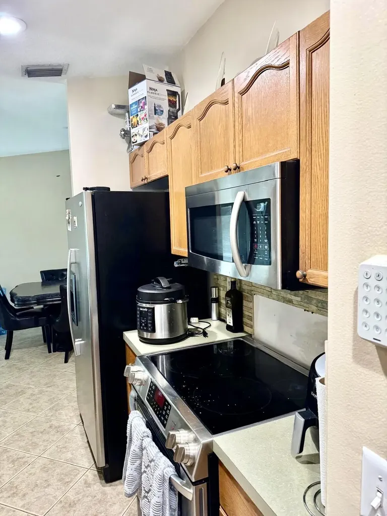 16298 90th Street N The Acreage FL 33470
