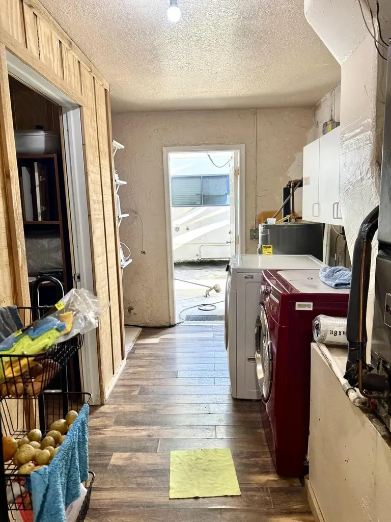 16298 90th Street N The Acreage FL 33470