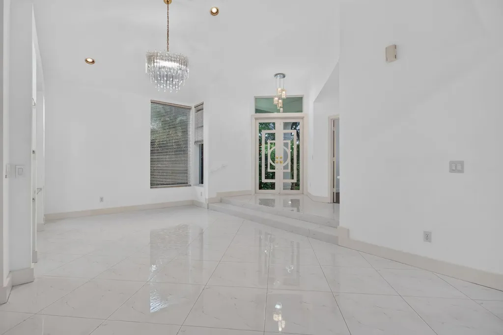 7087 NW 78th Place Parkland FL 33067