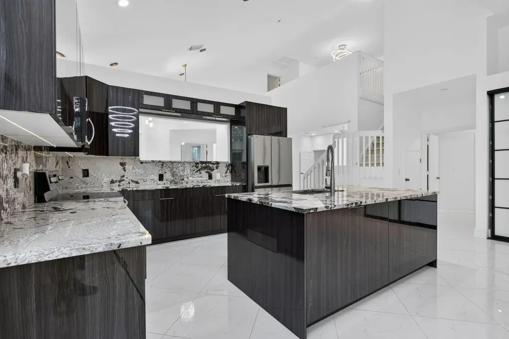 7087 NW 78th Place Parkland FL 33067