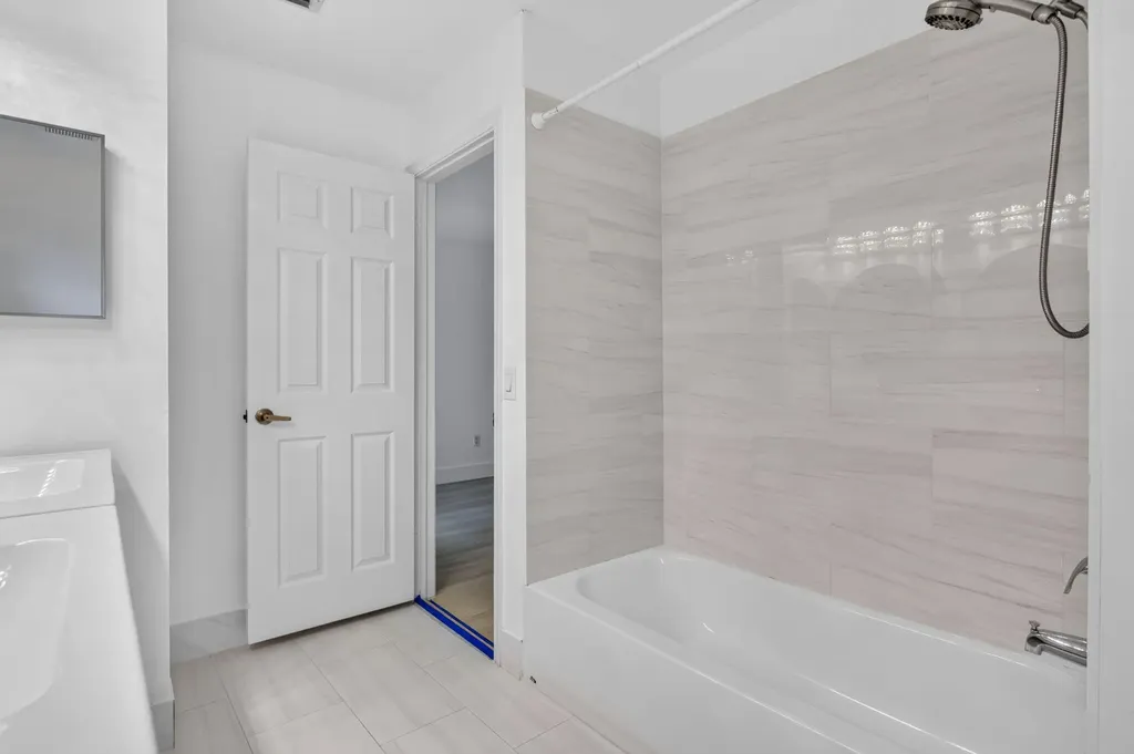 7087 NW 78th Place Parkland FL 33067