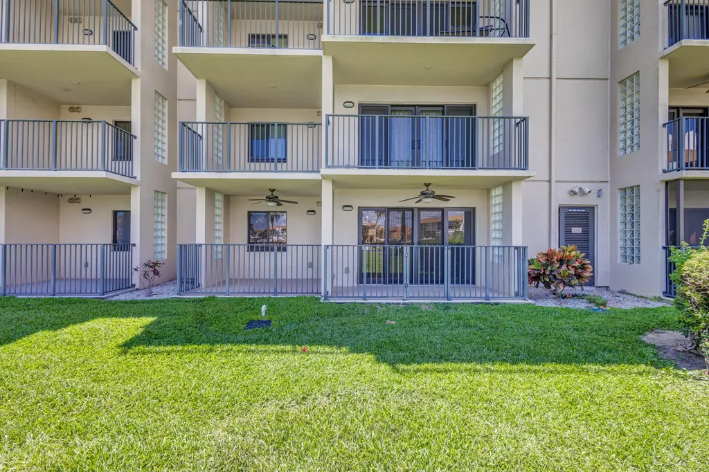 901 Seafarer Circle Jupiter FL 33477