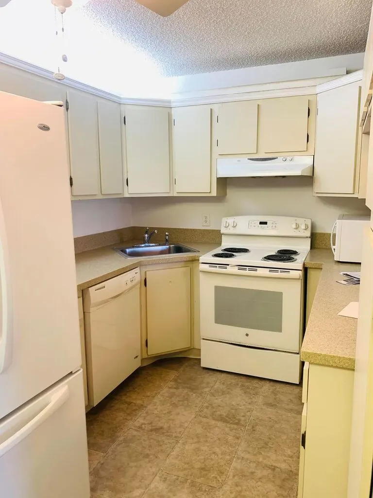 714 Sunny Pine Way Greenacres FL 33415