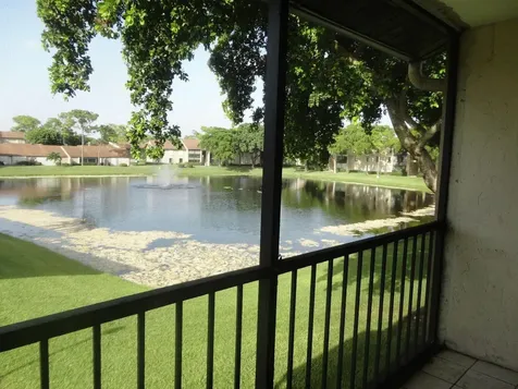 714 Sunny Pine Way Greenacres FL 33415