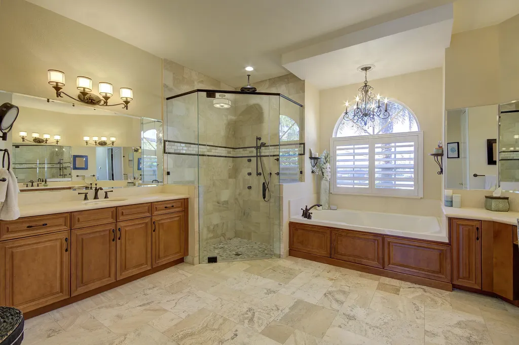 4040 NE 25th Avenue Lighthouse Point FL 33064