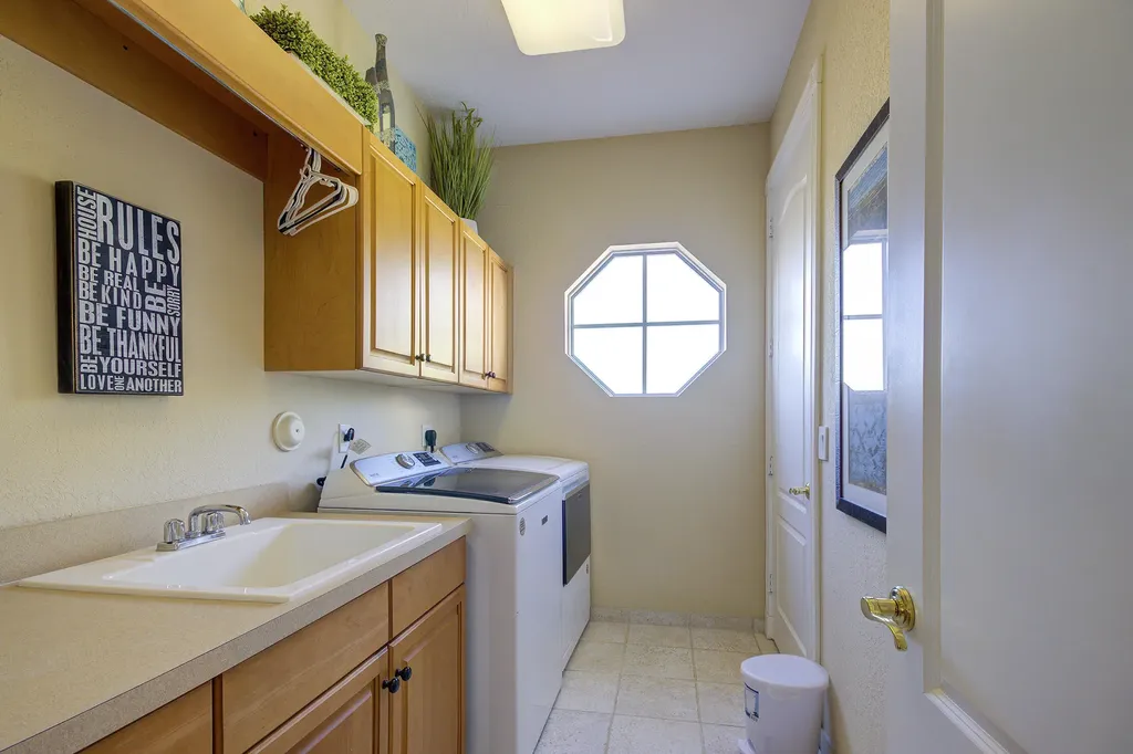 4040 NE 25th Avenue Lighthouse Point FL 33064