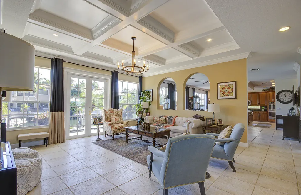 4040 NE 25th Avenue Lighthouse Point FL 33064