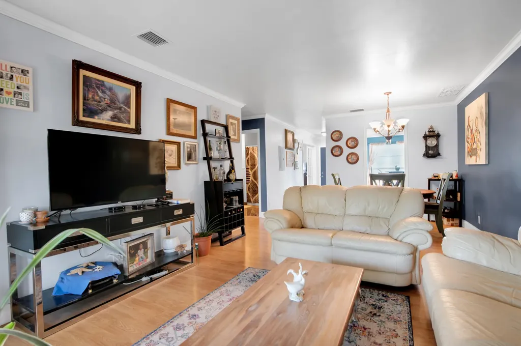 8932 Warwick Drive Boca Raton FL 33433