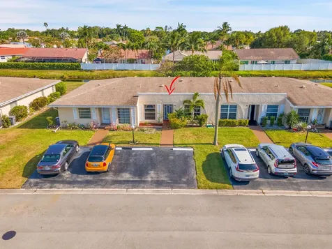 8932 Warwick Drive Boca Raton FL 33433