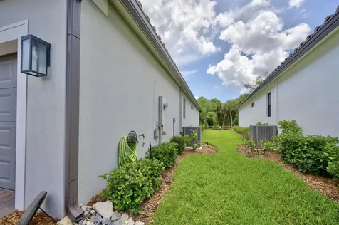 3862 White Alder Way Vero Beach FL 32967