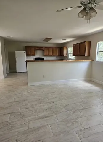 2013 SE Dock Street West Palm Beach FL 33401