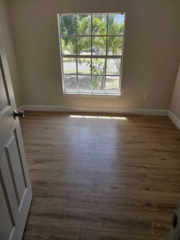 2013 SE Dock Street West Palm Beach FL 33401