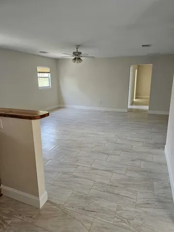 2013 SE Dock Street West Palm Beach FL 33401
