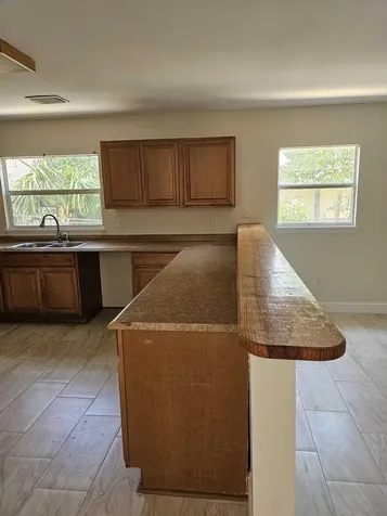 2013 SE Dock Street West Palm Beach FL 33401
