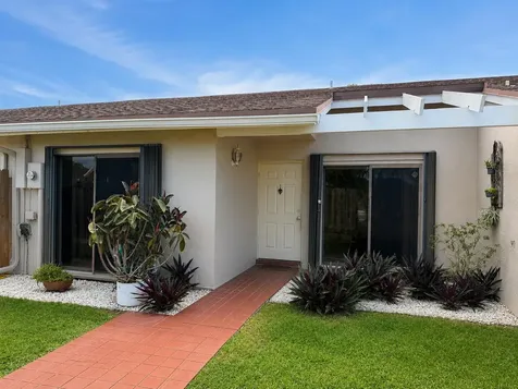 1013 NW 53rd Street Deerfield Beach FL 33064