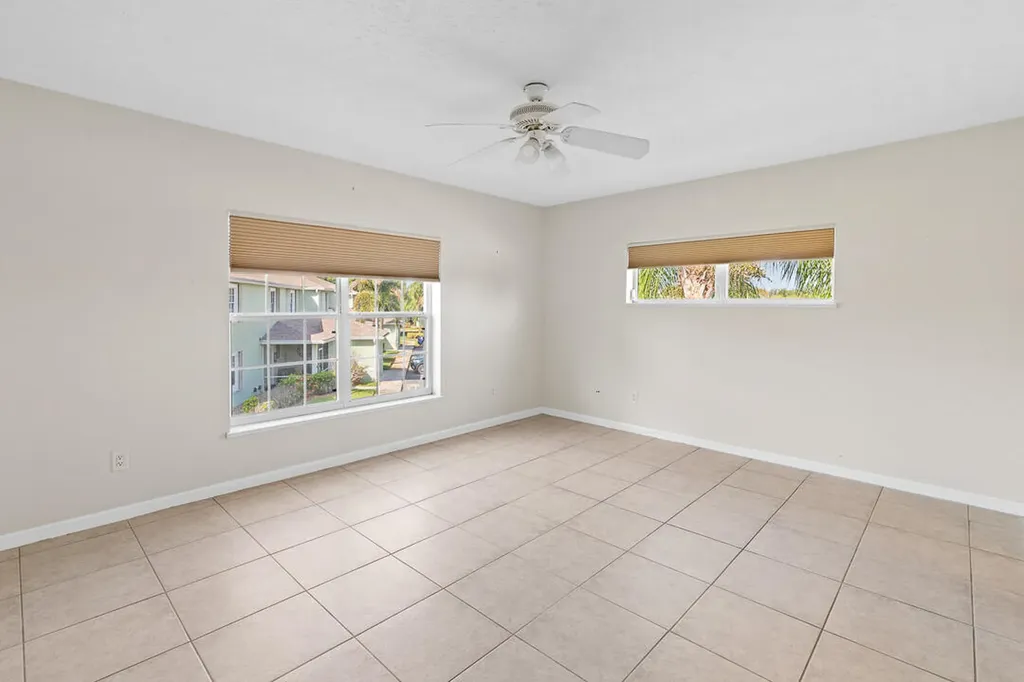 2127 SE Wild Meadow Circle Port St Lucie FL 34952