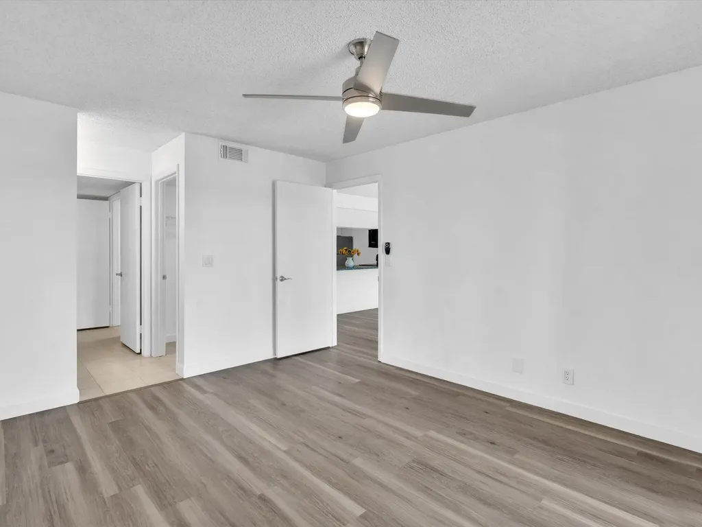 6284 La Costa Drive Boca Raton FL 33433