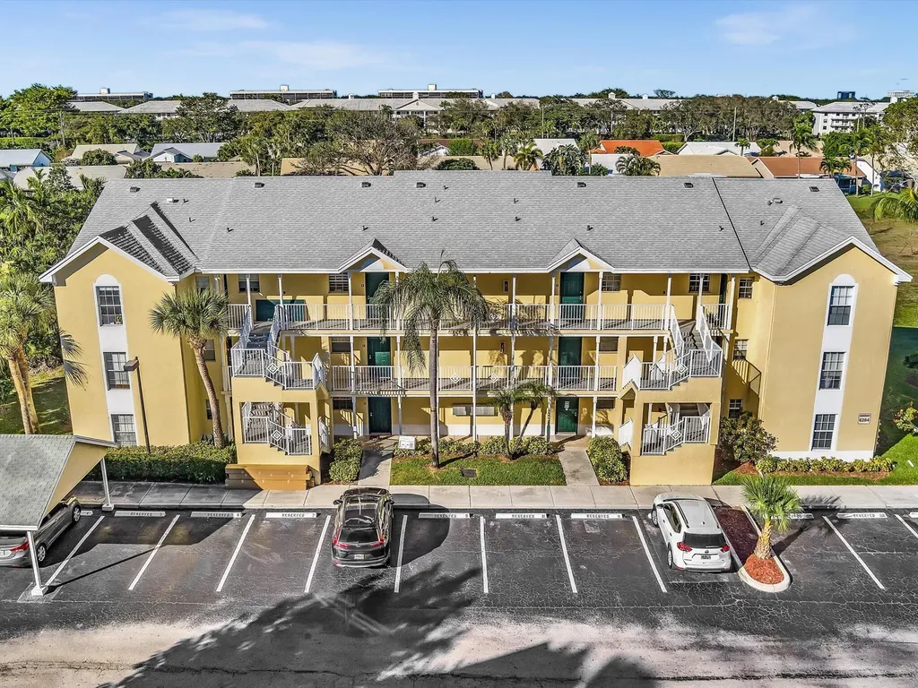 6284 La Costa Drive Boca Raton FL 33433