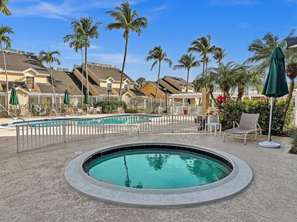 6284 La Costa Drive Boca Raton FL 33433