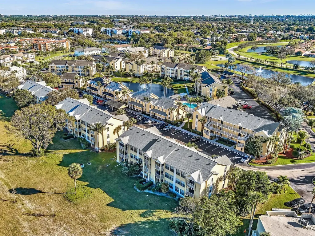 6284 La Costa Drive Boca Raton FL 33433