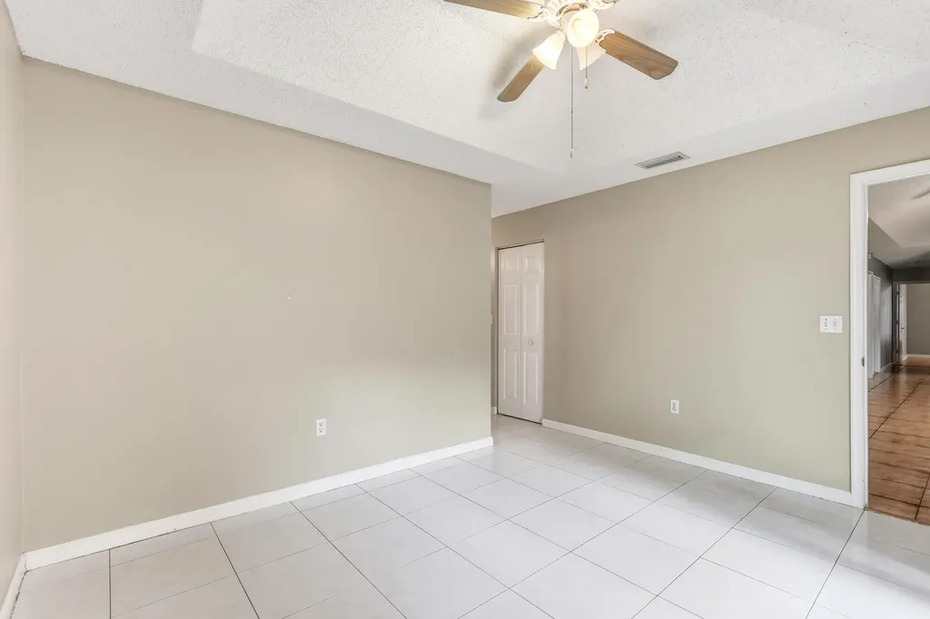 9312 NW 54th Street Sunrise FL 33351