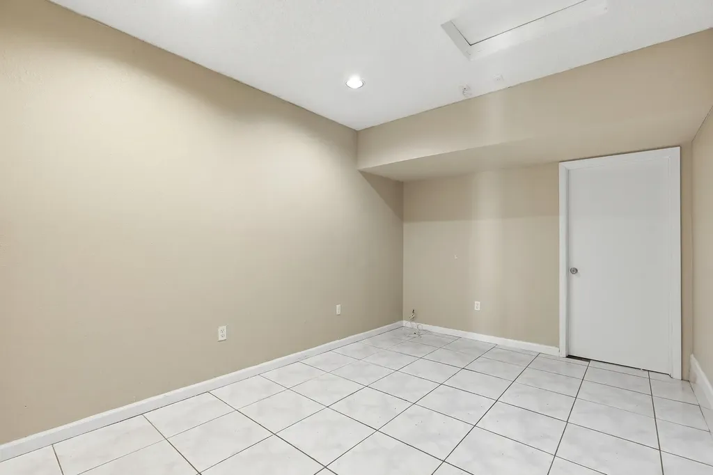 9312 NW 54th Street Sunrise FL 33351