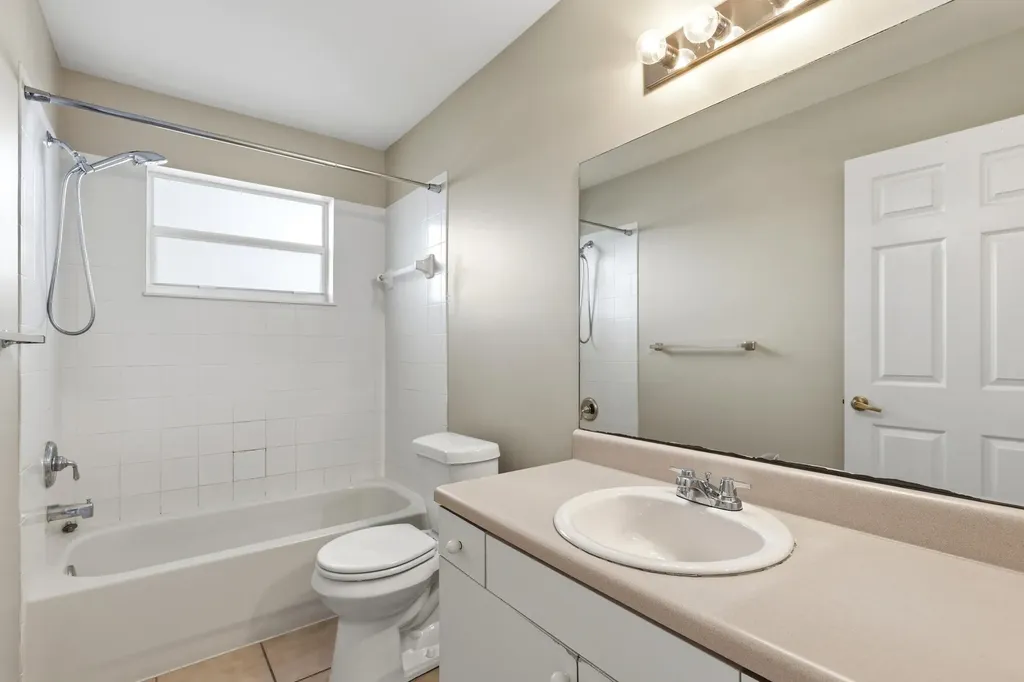 9312 NW 54th Street Sunrise FL 33351