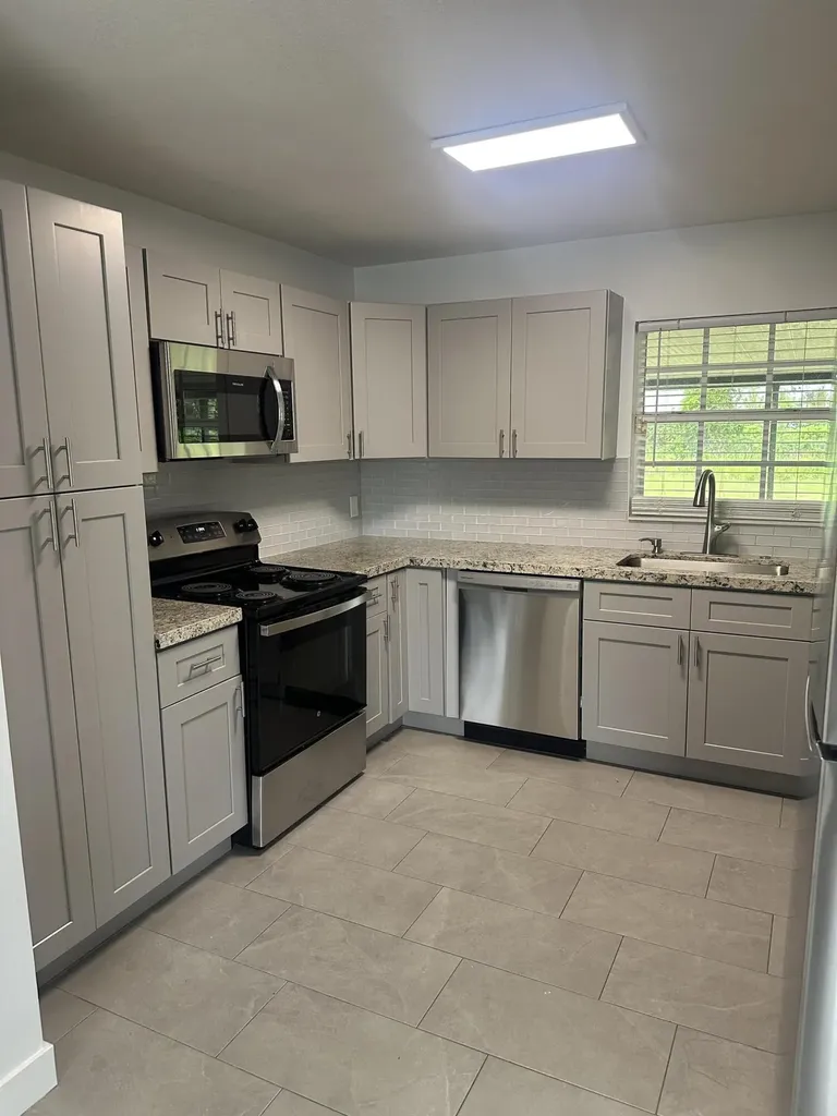 4786 Cambridge Street Greenacres FL 33463