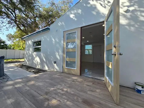 4648 SW 24th Avenue Dania Beach FL 33312