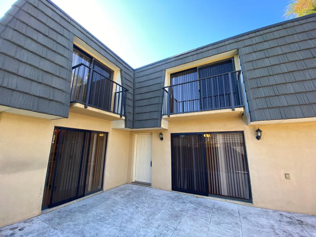 1603 16th Way West Palm Beach FL 33407