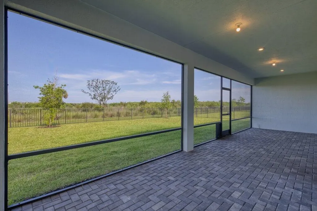 13621 SW Bally Drive Port St Lucie FL 34987
