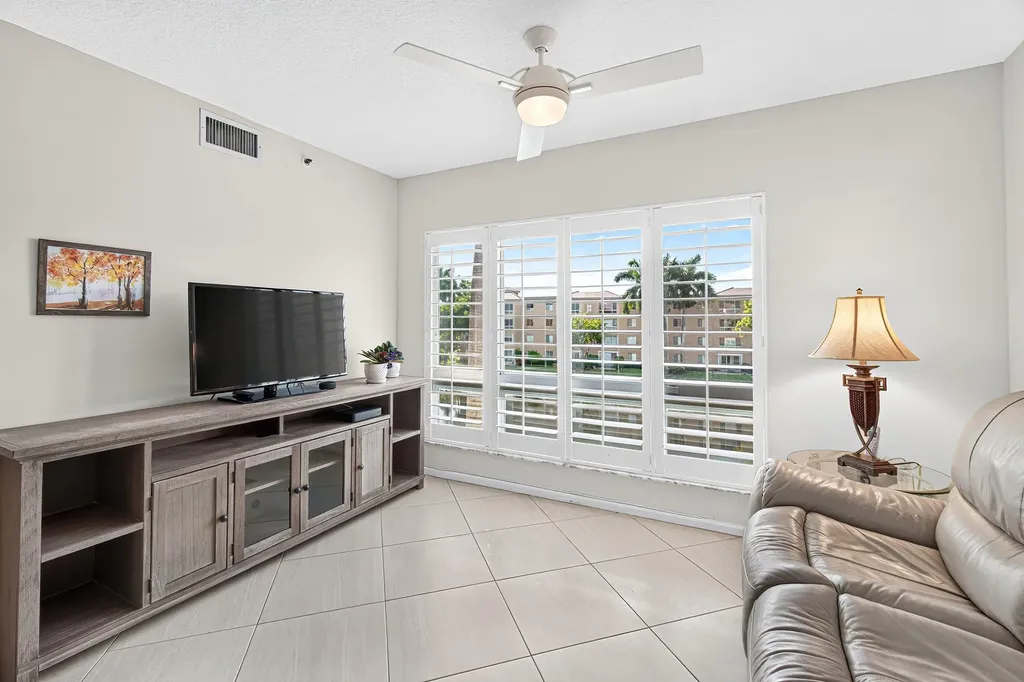 12540 Majesty Circle Boynton Beach FL 33437
