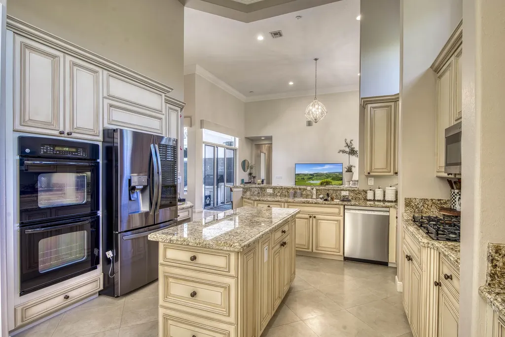 16340 Via Venetia E Delray Beach FL 33484