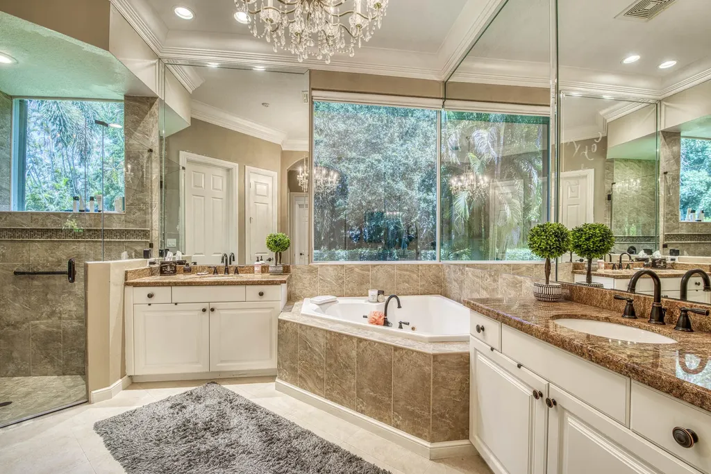16340 Via Venetia E Delray Beach FL 33484