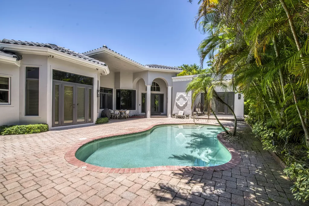 16340 Via Venetia E Delray Beach FL 33484