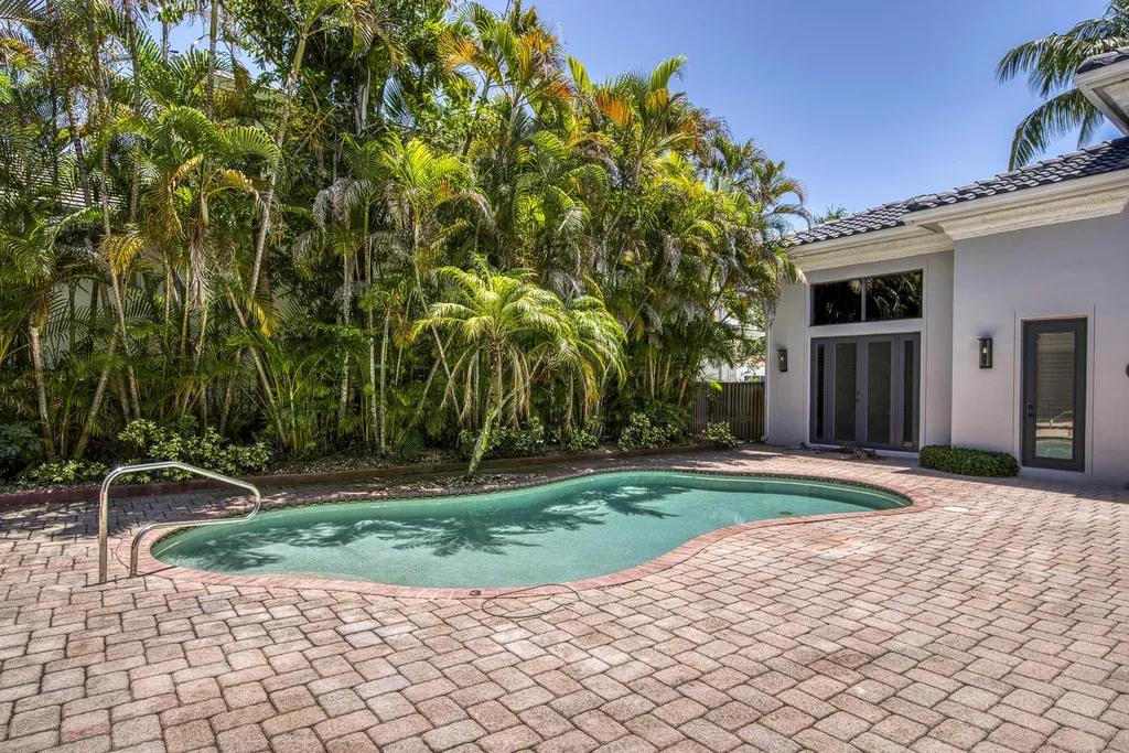 16340 Via Venetia E Delray Beach FL 33484