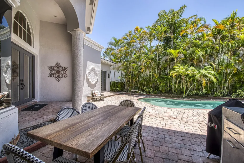 16340 Via Venetia E Delray Beach FL 33484