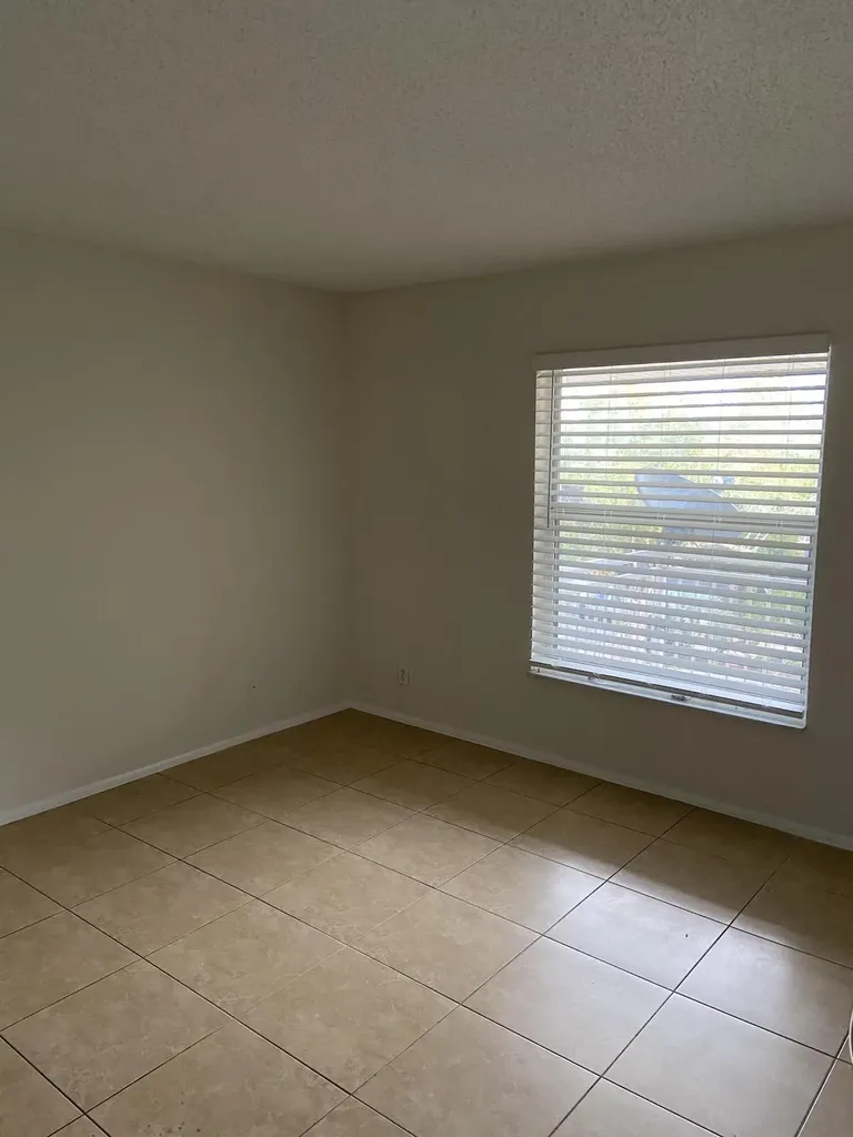 605 S Pine Island Road Plantation FL 33324